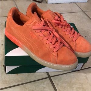 Peach puma suede